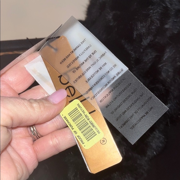 Belldini women’s Black Rabbit Fur-Trimmed Sweater NWT 3X - Picture 3 of 12